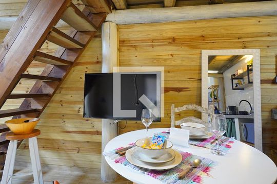 Sala de casa para alugar com 1 quarto, 99m² em Campeche, Florianópolis