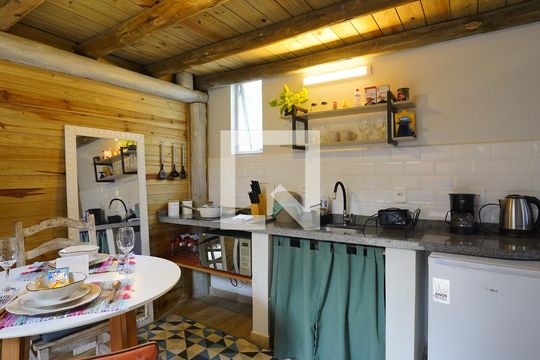 Cozinha de casa para alugar com 1 quarto, 99m² em Campeche, Florianópolis