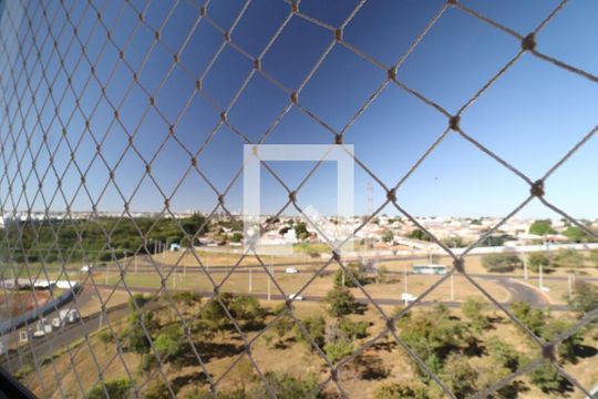 Vista Área de Serviço de apartamento para alugar com 2 quartos, 50m² em Shopping Park, Uberlândia