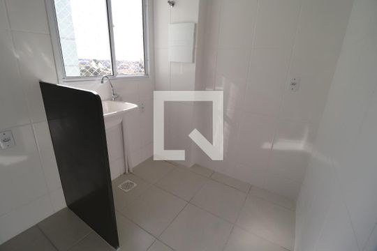 Área de Serviço de apartamento para alugar com 2 quartos, 50m² em Shopping Park, Uberlândia