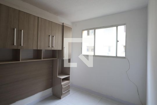 Quarto 2 de apartamento à venda com 2 quartos, 44m² em Guajuviras, Canoas