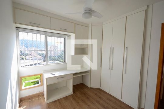 Quarto 2 de apartamento à venda com 3 quartos, 80m² em Tijuca, Rio de Janeiro