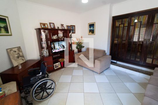 Sala de casa à venda com 5 quartos, 230m² em Loteamento Alphaville Campinas, Campinas