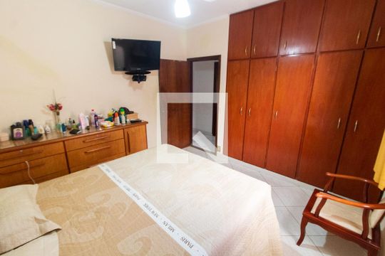 Quarto 2 de casa à venda com 5 quartos, 230m² em Loteamento Alphaville Campinas, Campinas