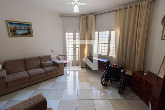 Sala de casa à venda com 5 quartos, 230m² em Loteamento Alphaville Campinas, Campinas
