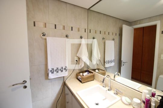 Banheiro da Suíte de apartamento à venda com 3 quartos, 104m² em Lauzane Paulista, São Paulo