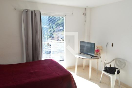 Suíte de casa de condomínio à venda com 3 quartos, 80m² em Taquara, Rio de Janeiro