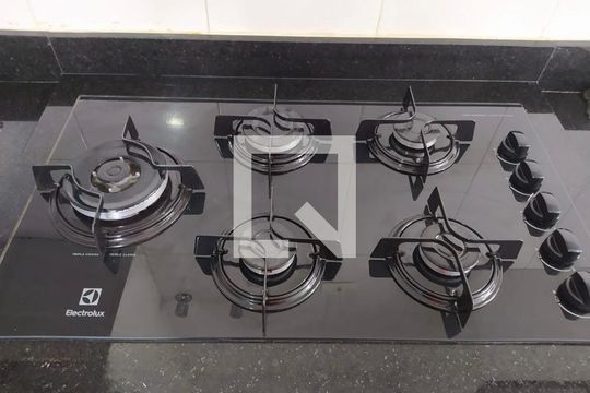 Cozinha de apartamento à venda com 1 quarto, 31m² em Vila Mazzei, São Paulo