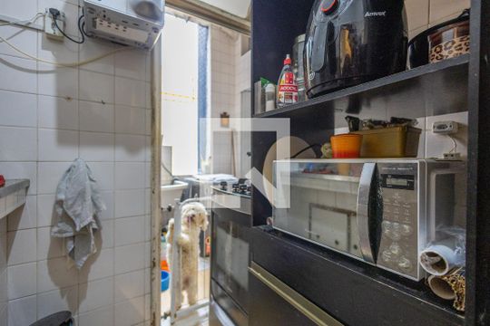Cozinha de apartamento à venda com 2 quartos, 60m² em Tijuca, Rio de Janeiro