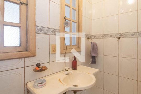 Lavabo de casa à venda com 3 quartos, 134m² em Cursino, São Paulo