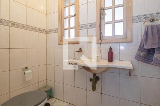 Lavabo de casa à venda com 3 quartos, 134m² em Cursino, São Paulo