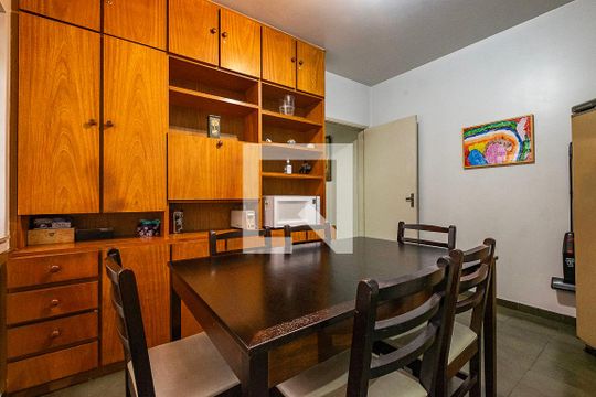Sala de Almoço de casa à venda com 3 quartos, 180m² em Vila Madalena, São Paulo