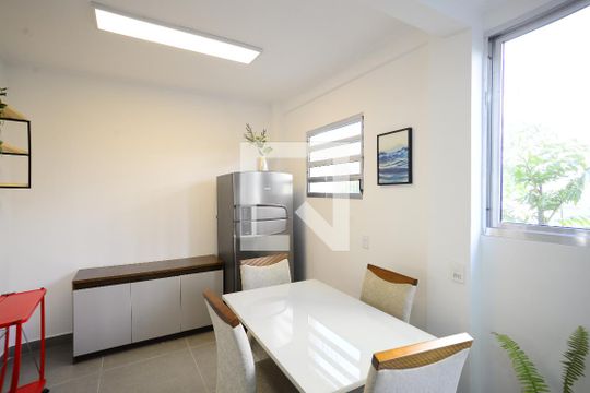 Cozinha de apartamento à venda com 2 quartos, 85m² em Vila Clementino, São Paulo