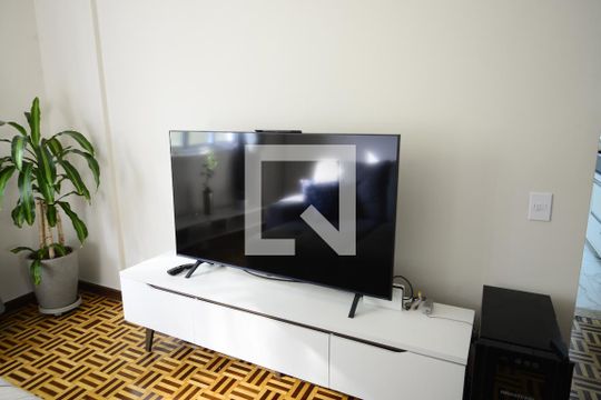 Sala de apartamento à venda com 2 quartos, 85m² em Vila Clementino, São Paulo