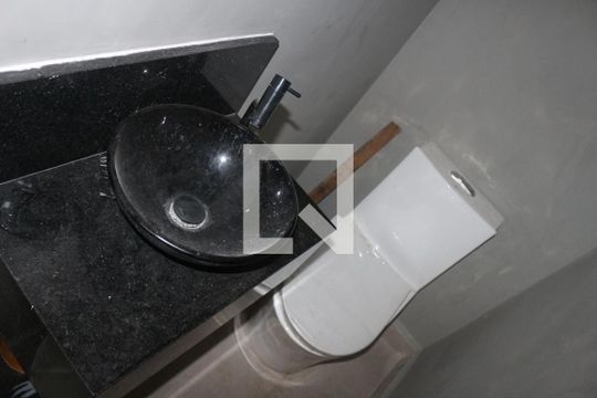 Lavabo de casa à venda com 3 quartos, 205m² em Cerâmica, São Caetano do Sul