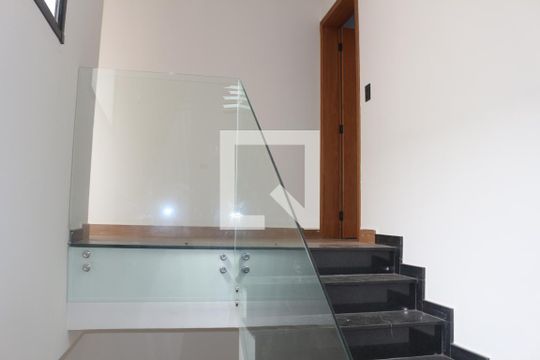 Escada de casa à venda com 3 quartos, 205m² em Cerâmica, São Caetano do Sul