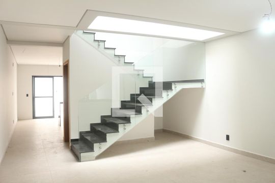 Sala de casa à venda com 3 quartos, 205m² em Cerâmica, São Caetano do Sul