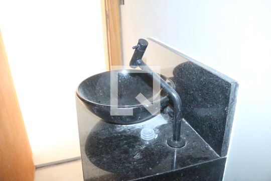 Lavabo de casa à venda com 3 quartos, 205m² em Cerâmica, São Caetano do Sul