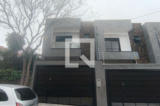 Fachada de casa à venda com 3 quartos, 205m² em Cerâmica, São Caetano do Sul