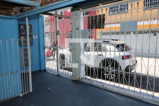Garagem de casa à venda com 7 quartos, 250m² em Jardim Vila Formosa, São Paulo