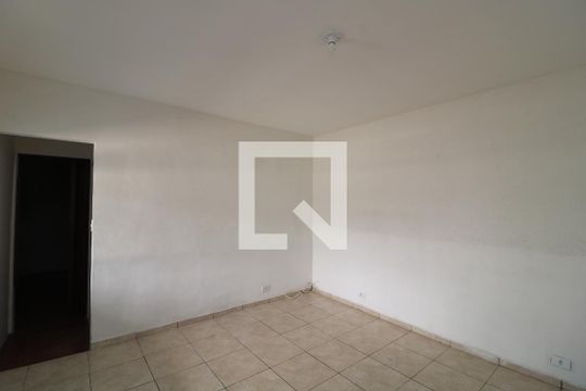 Casa à venda com 7 quartos, 250m² em Jardim Vila Formosa, São Paulo