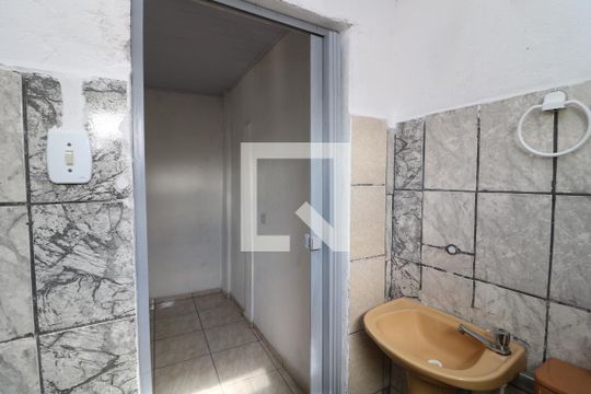 Banheiro Casa 2 de casa à venda com 7 quartos, 250m² em Jardim Vila Formosa, São Paulo