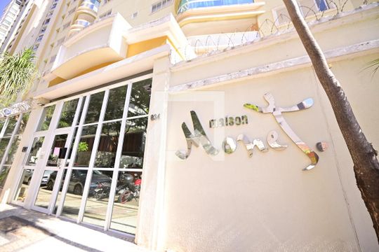 Fachada de apartamento à venda com 3 quartos, 129m² em Setor Bueno, Goiânia