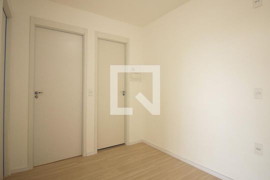 Sala/Cozinha de apartamento à venda com 2 quartos, 29m² em Vila Santa Clara, São Paulo
