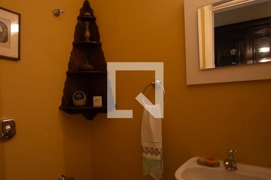 Lavabo de apartamento para alugar com 4 quartos, 178m² em Gávea, Rio de Janeiro