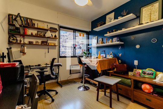 Quarto 1 de apartamento para alugar com 4 quartos, 178m² em Gávea, Rio de Janeiro