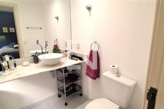 Apartamento à venda com 3 quartos, 240m² em Real Parque, São Paulo