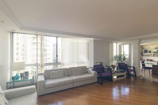 Apartamento à venda com 3 quartos, 250m² em Santa Cecilia, São Paulo