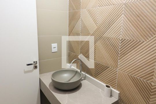 Lavabo de casa de condomínio à venda com 3 quartos, 216m² em Ipanema, Porto Alegre