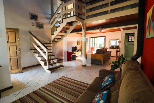 Casa à venda com 3 quartos, 426m² em Tristeza, Porto Alegre