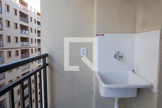 Área de Serviço de apartamento à venda com 2 quartos, 42m² em Jardim Tres Irmaos, Taboão da Serra