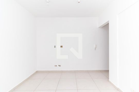 Sala/Cozinha de apartamento para alugar com 1 quarto, 33m² em Vila Campanela, São Paulo