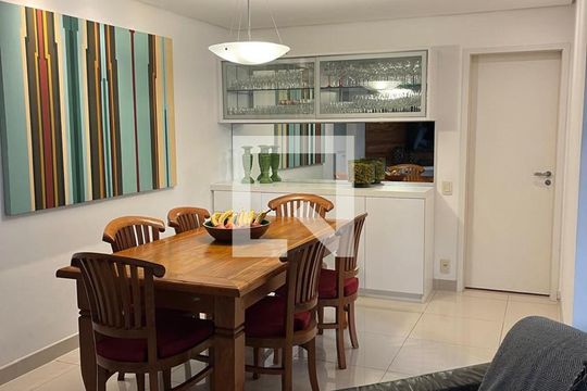Sala de apartamento à venda com 4 quartos, 130m² em Alphaville, Barueri