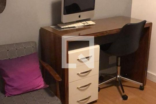 Quarto de apartamento à venda com 4 quartos, 130m² em Alphaville, Barueri
