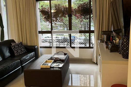 Apartamento à venda com 4 quartos, 130m² em Alphaville, Barueri
