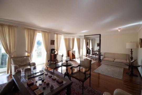 Sala 2 de casa para alugar com 4 quartos, 600m² em Jardim Guedala, São Paulo