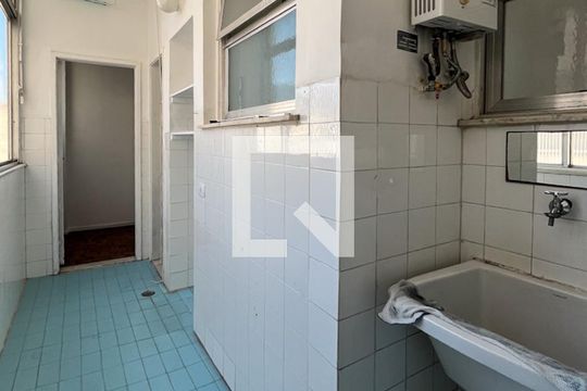 Área de serviço de apartamento para alugar com 2 quartos, 68m² em Ipanema, Rio de Janeiro