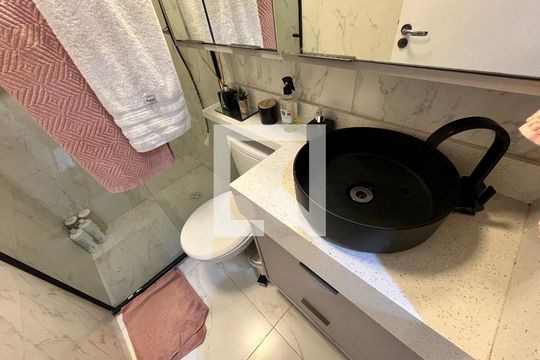 Banheiro de apartamento à venda com 1 quarto, 35m² em Santana, São Paulo