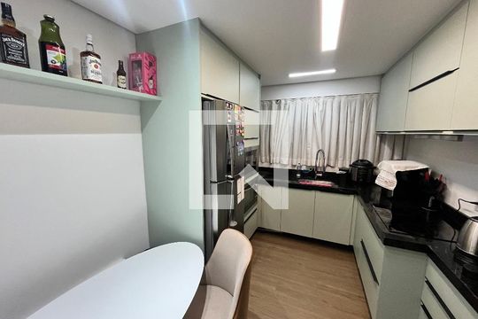 Cozinha de apartamento à venda com 1 quarto, 35m² em Santana, São Paulo