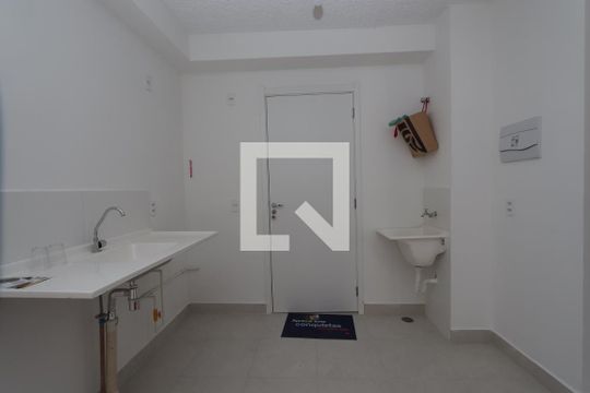 Cozinha de apartamento para alugar com 2 quartos, 35m² em Vila Graciosa, São Paulo