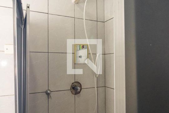 Banheiro de apartamento à venda com 1 quarto, 40m² em República, São Paulo
