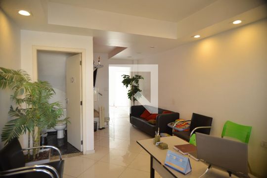 Sala de casa à venda com 2 quartos, 108m² em Campestre, Santo André