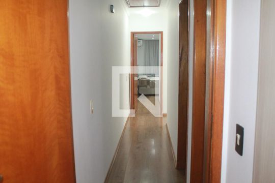 Corredor de casa à venda com 3 quartos, 170m² em Picanço, Guarulhos