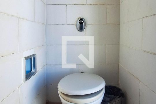 Lavabo de casa à venda com 2 quartos, 396m² em Piratininga, Niterói
