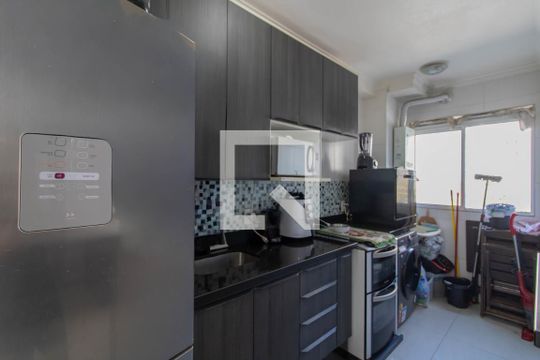 Cozinha de apartamento à venda com 2 quartos, 45m² em Vila Venditti, Guarulhos