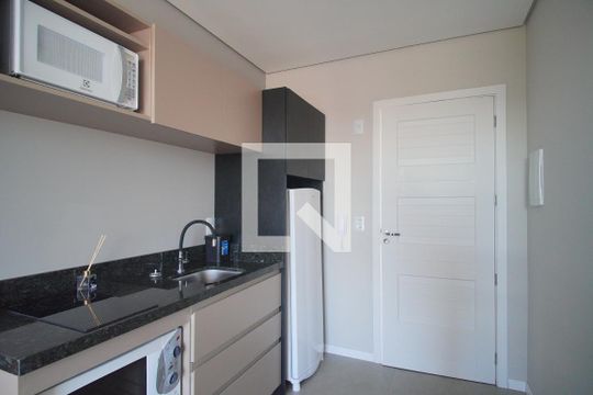 Cozinha de kitnet/studio à venda com 1 quarto, 40m² em Vila Nova, Novo Hamburgo